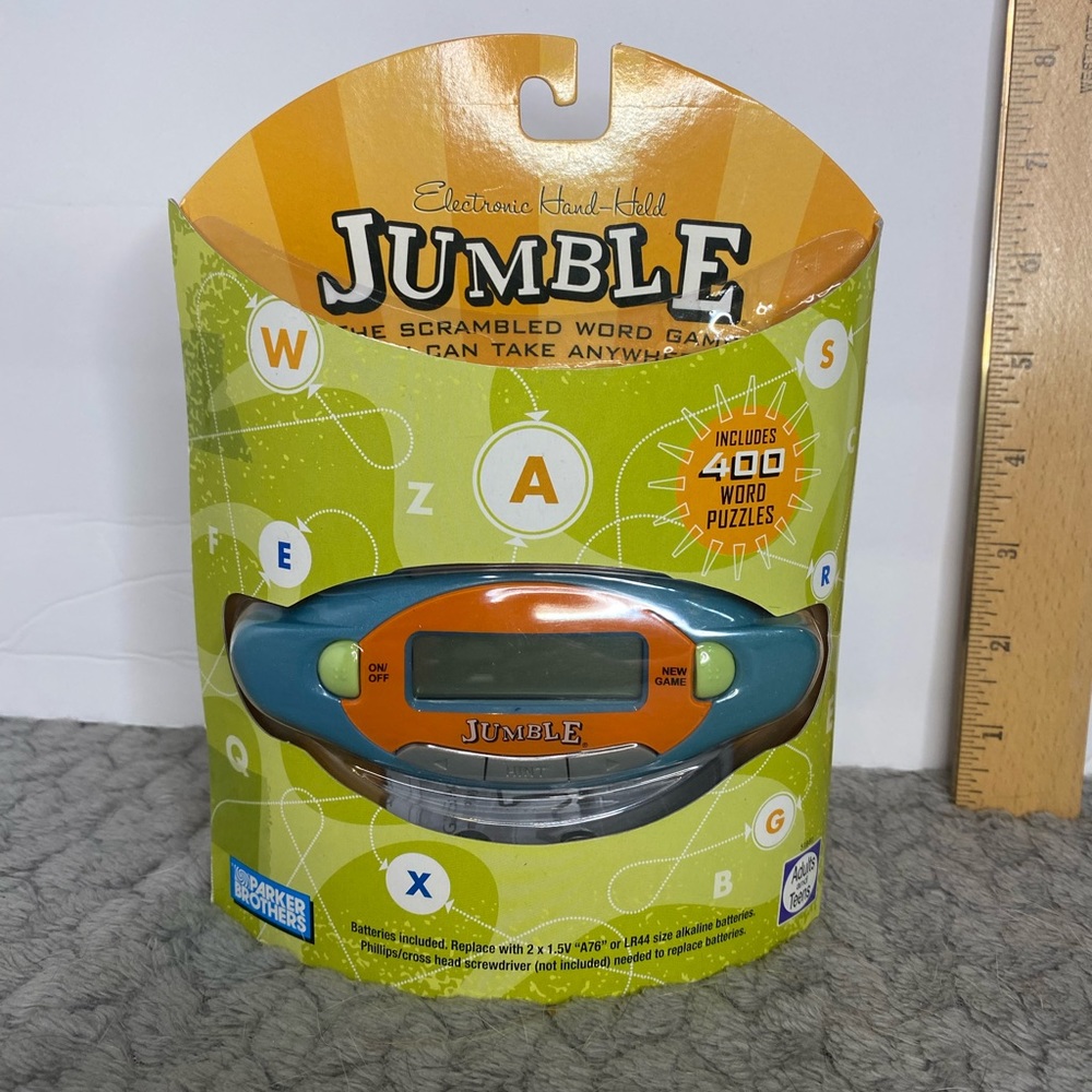 Jumble hand game